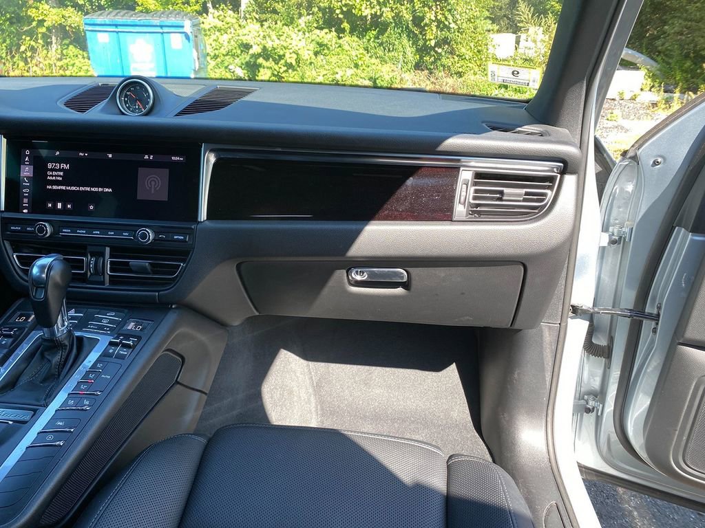 Used 2019 Porsche Macan AWD/4WD image 29