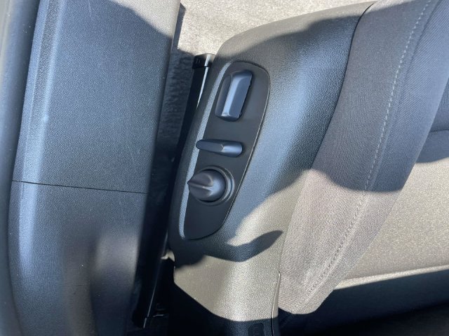 Used 2025 Chevrolet Malibu LT FWD image 23