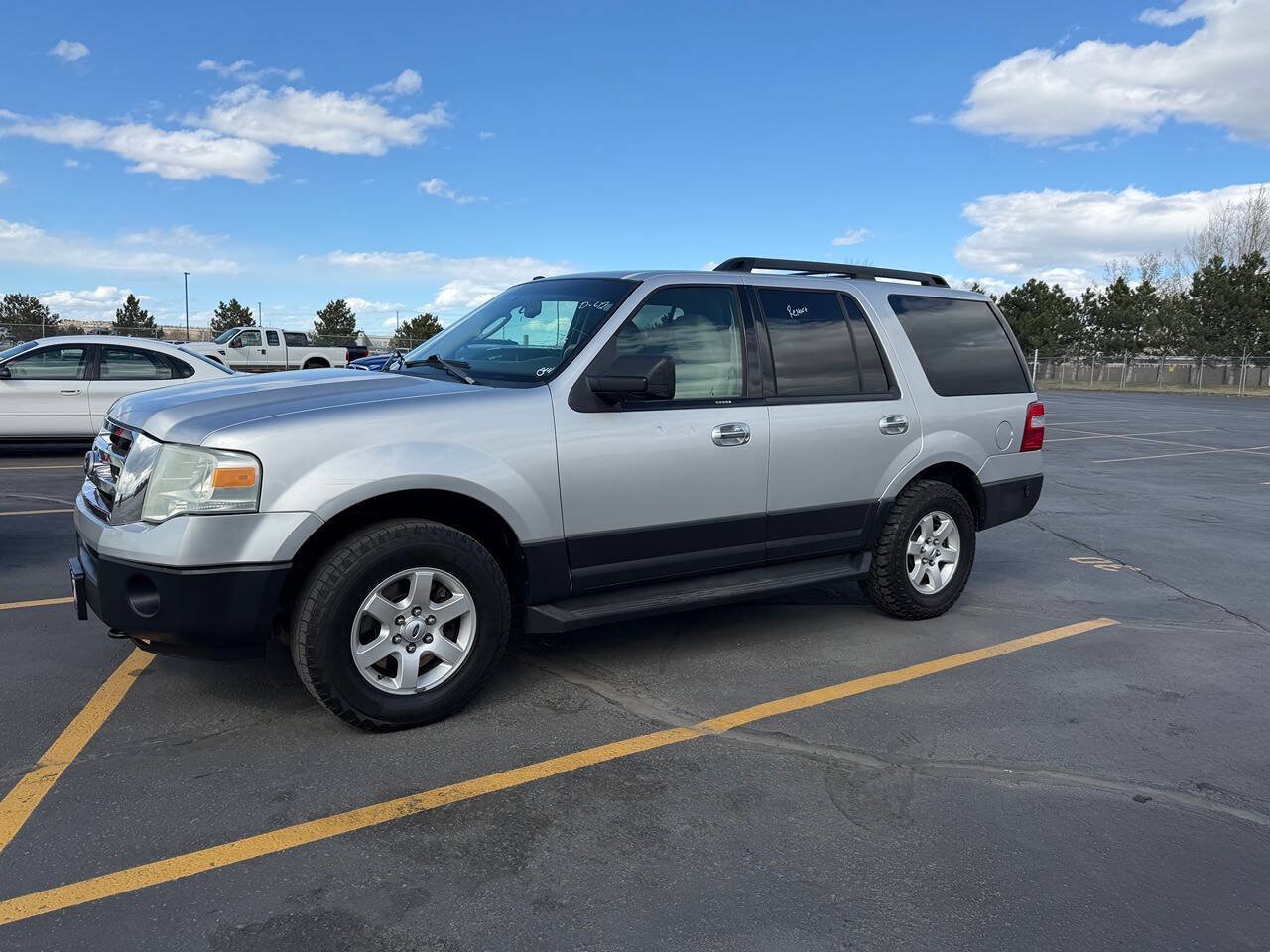Used 2011 Ford Expedition XL w/ HD Trailer Tow Pkg AWD/4WD image 1