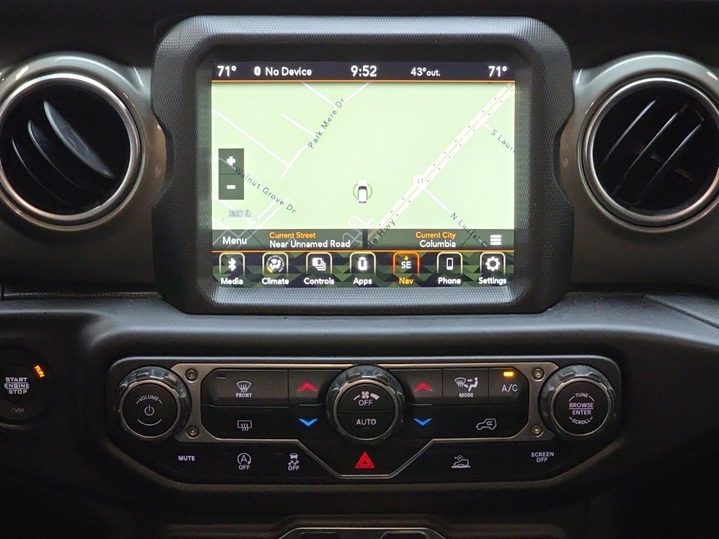 Used 2023 Jeep Gladiator Overland image 25