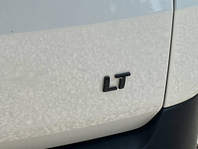 Used 2023 Chevrolet Traverse LT w/ Midnight/Sport Edition AWD/4WD image 13