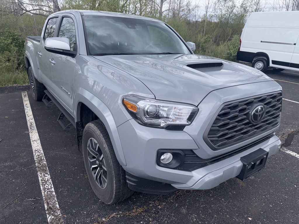 Used 2021 Toyota Tacoma TRD Sport AWD/4WD image 4