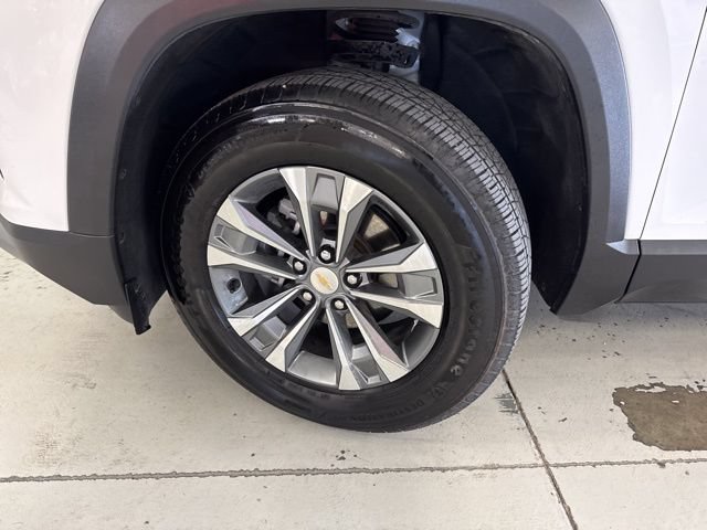 Used 2025 Chevrolet Equinox LT FWD image 22