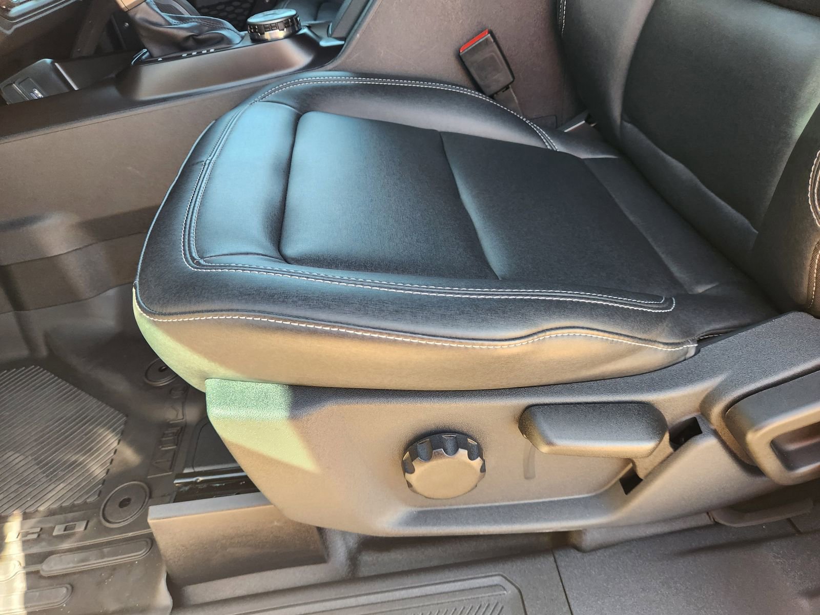 Used 2025 Ford Bronco Badlands AWD/4WD image 26