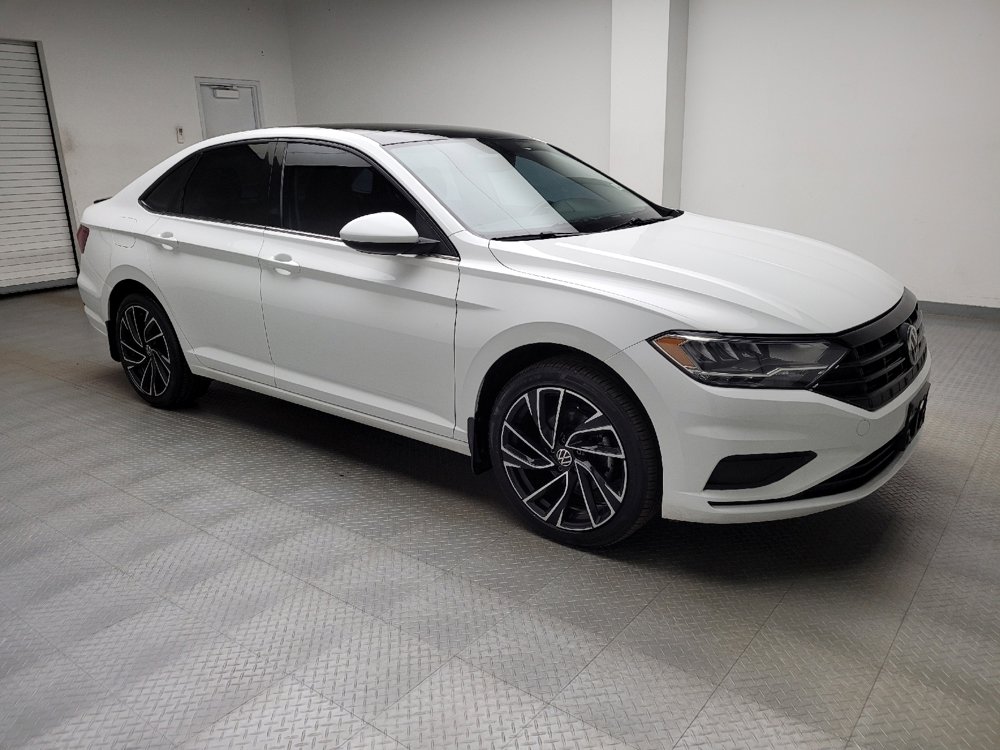 Used 2021 Volkswagen Jetta SE w/ SE Cold Weather Package image 11