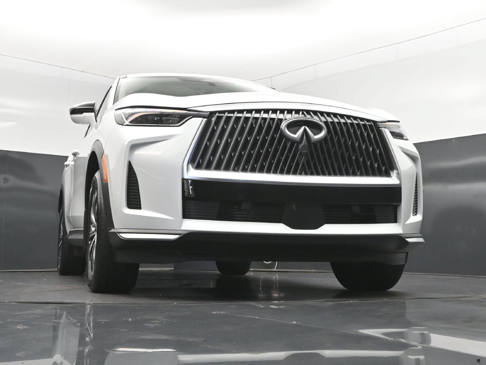Used 2026 INFINITI QX60 Pure w/ Cargo Package FWD image 46