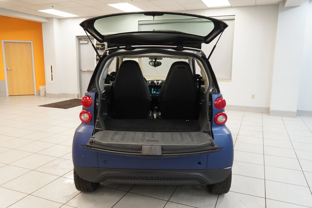 Used 2015 smart fortwo pure RWD image 9