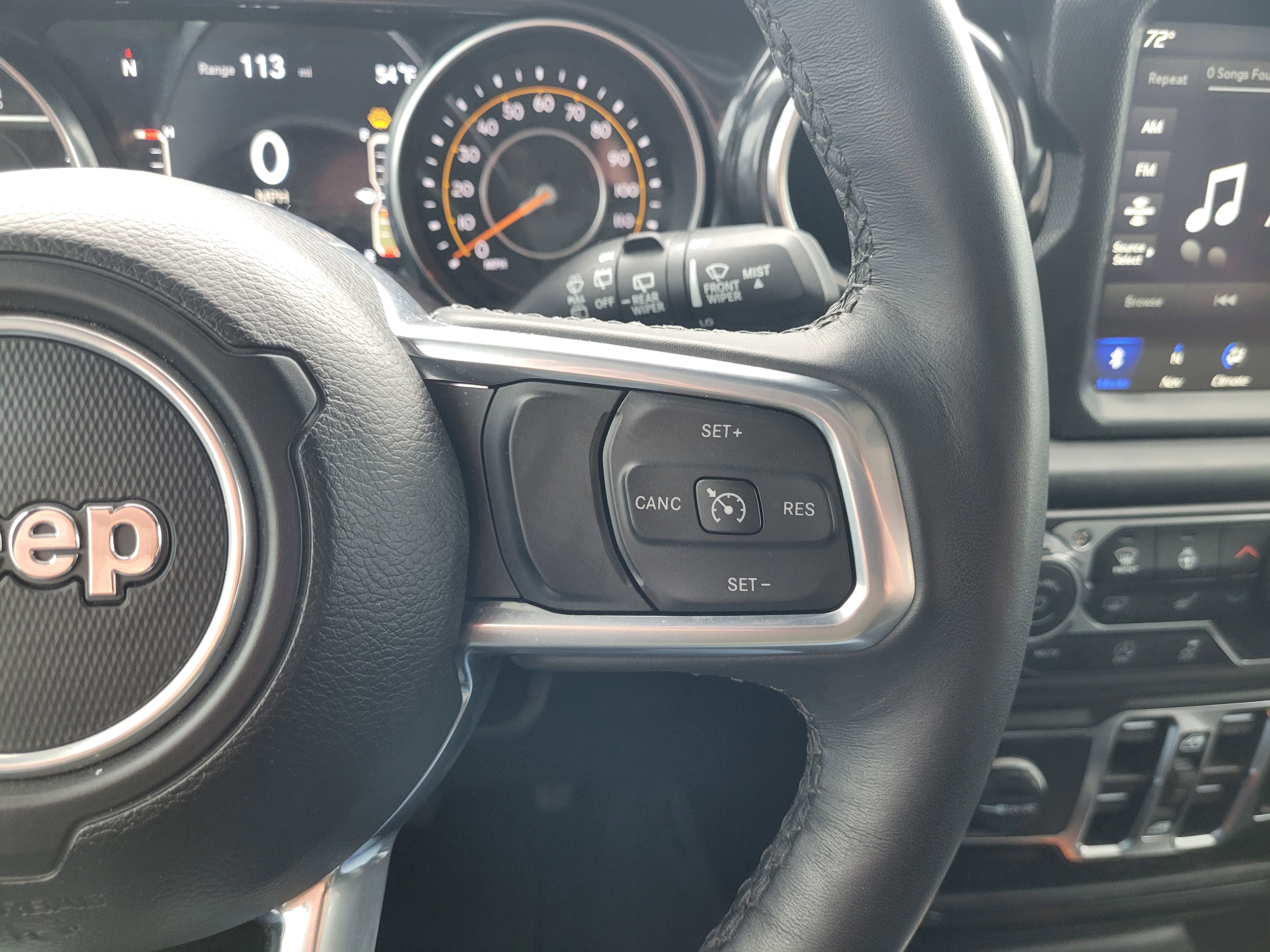 Used 2023 Jeep Wrangler Unlimited Sahara image 23