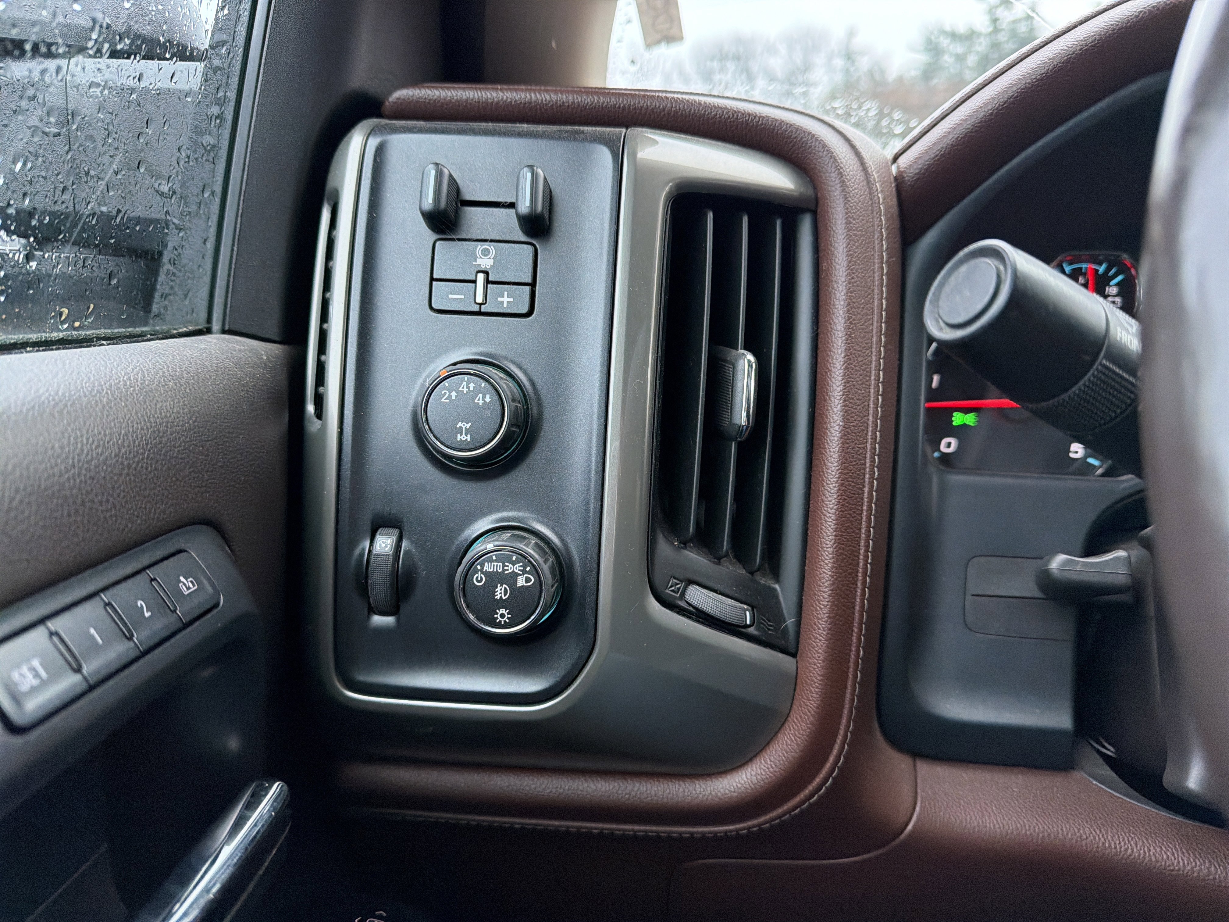Used 2016 Chevrolet Silverado 2500 High Country image 22