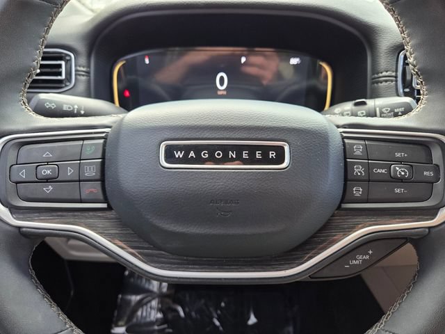 Certified 2022 Jeep Wagoneer Series III w/ Flexible Seating Group RWD image 35