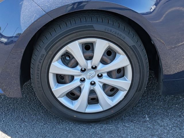 Used 2020 Toyota Corolla LE image 10