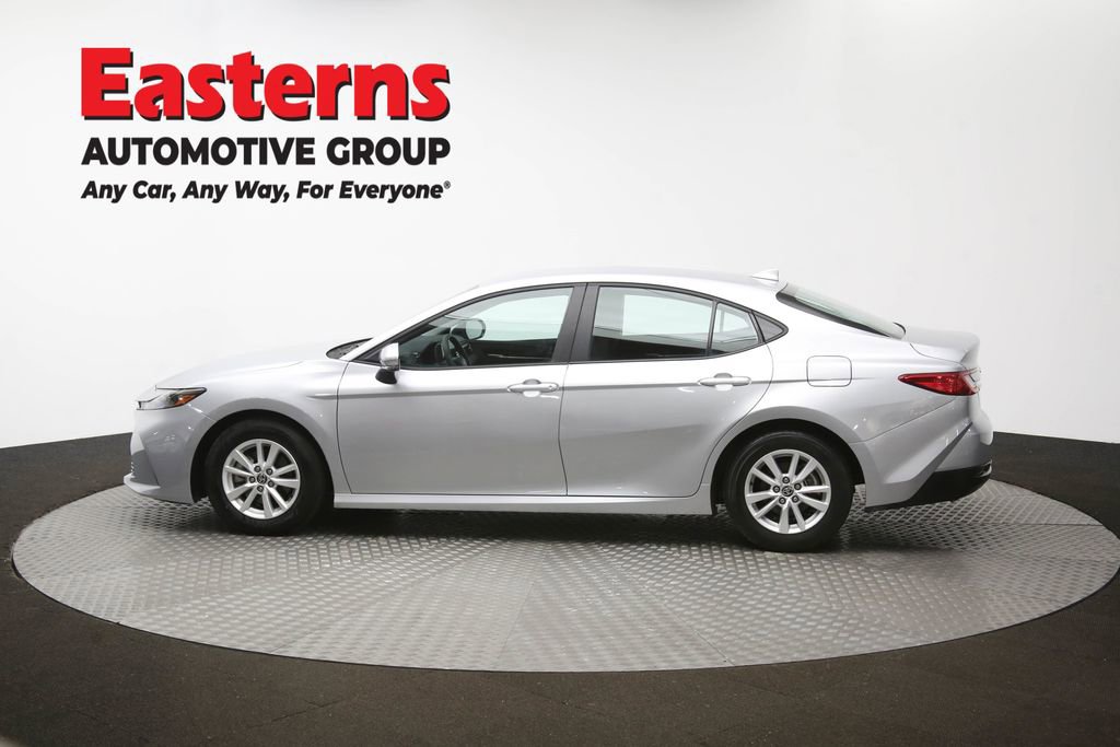 Used 2025 Toyota Camry LE image 61