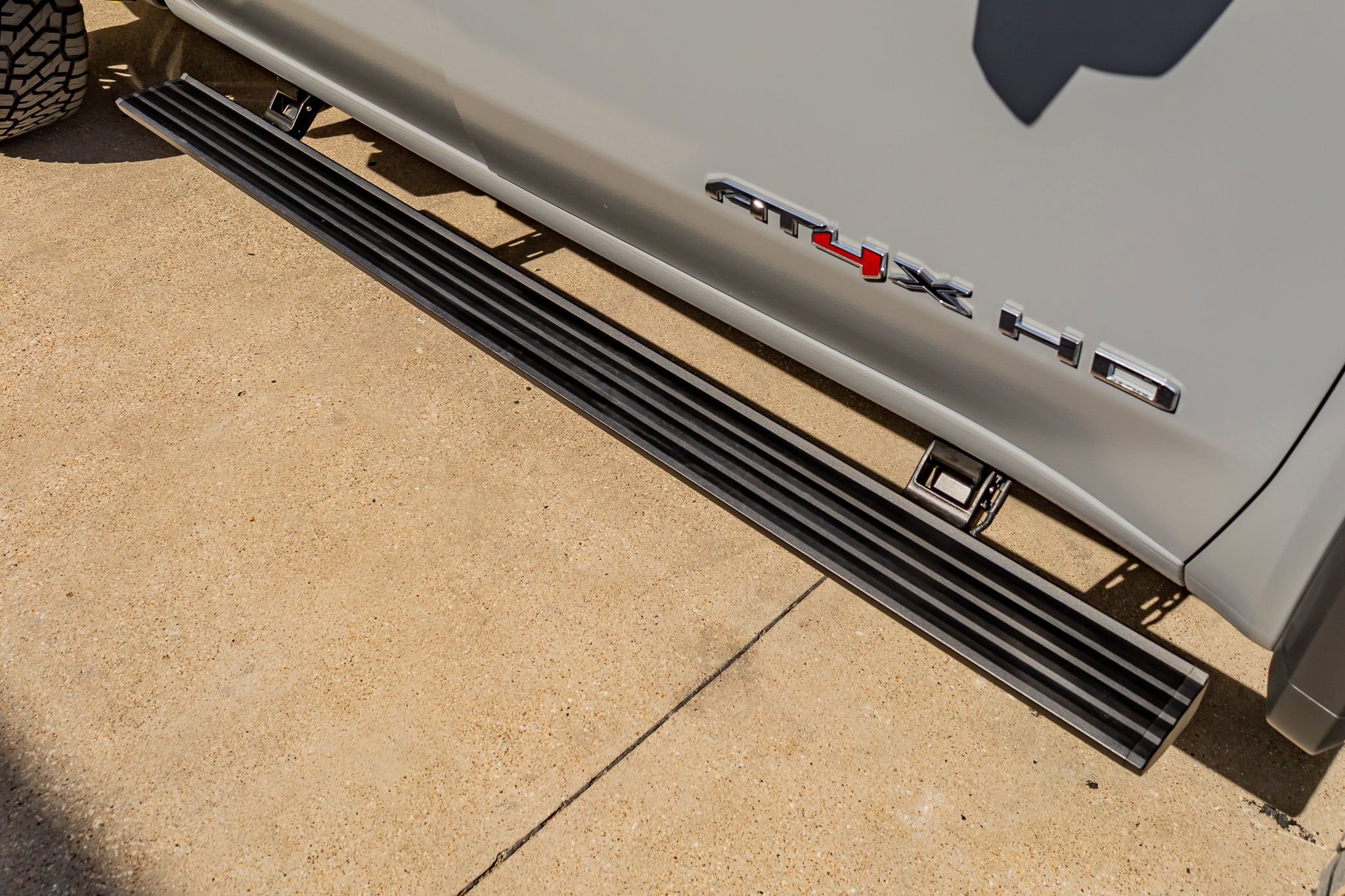 Used 2025 GMC Sierra 2500 AT4X image 13