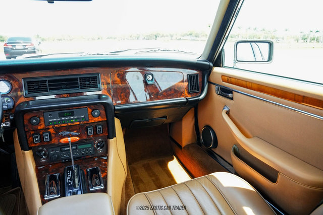 Used 1987 Jaguar XJ6 RWD image 46