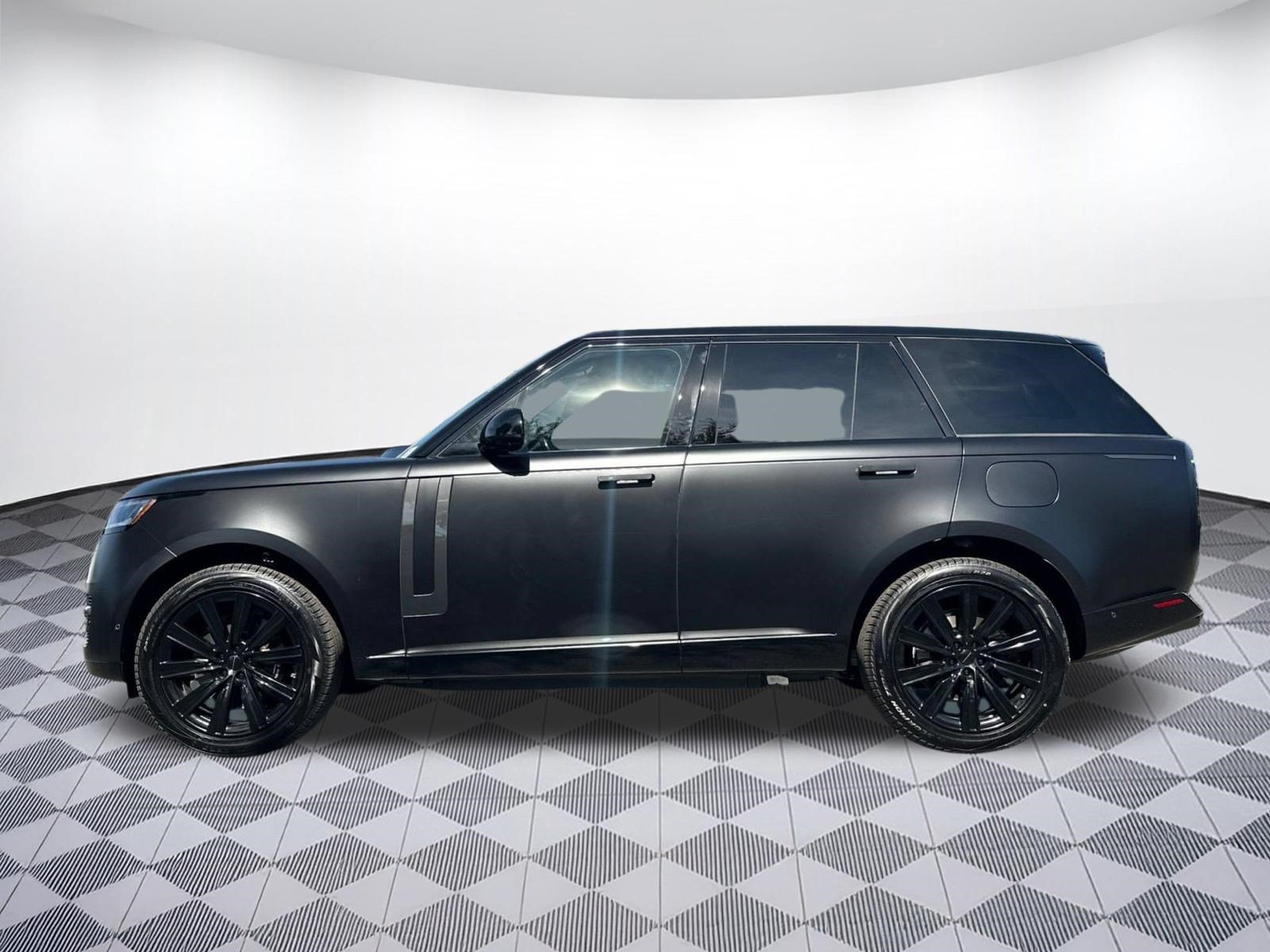 New 2026 Land Rover Range Rover SE AWD/4WD image 2