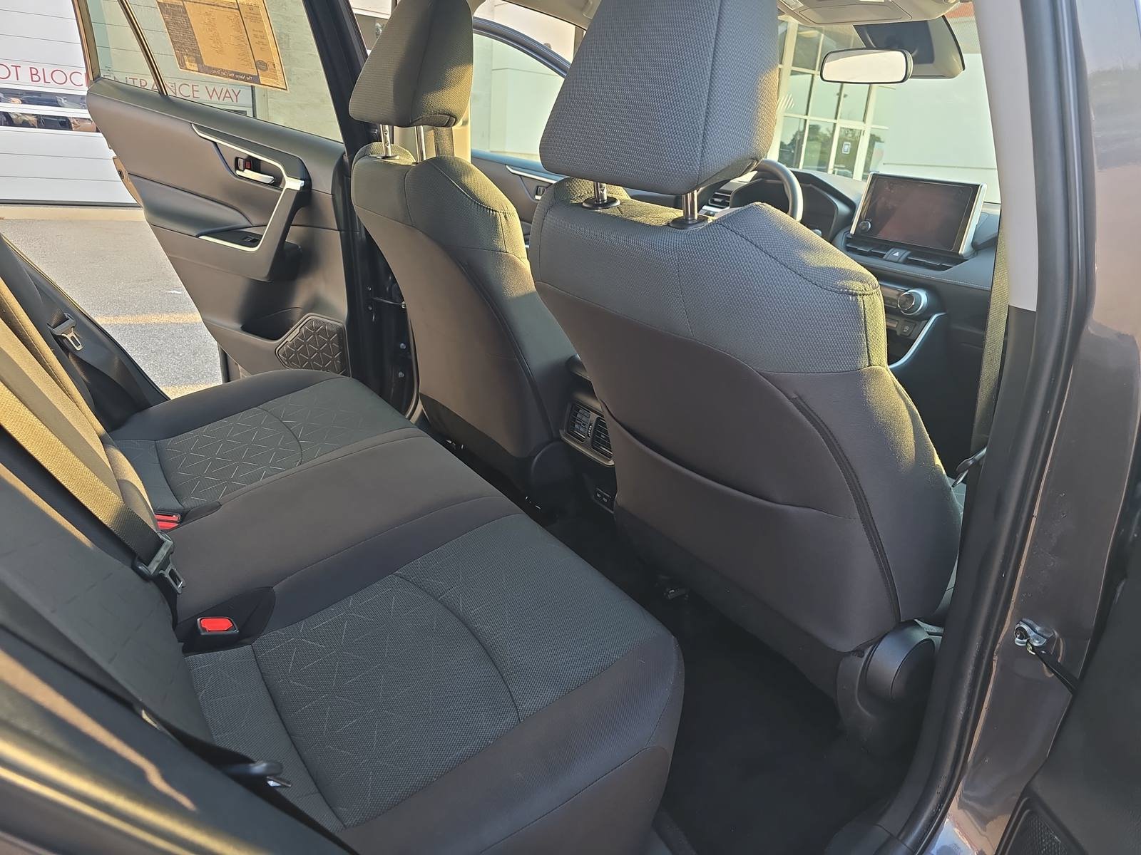 Used 2024 Toyota RAV4 XLE FWD image 11