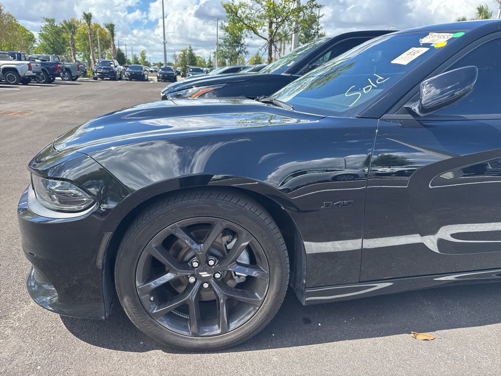 Used 2023 Dodge Charger R/T w/ Blacktop Package image 9
