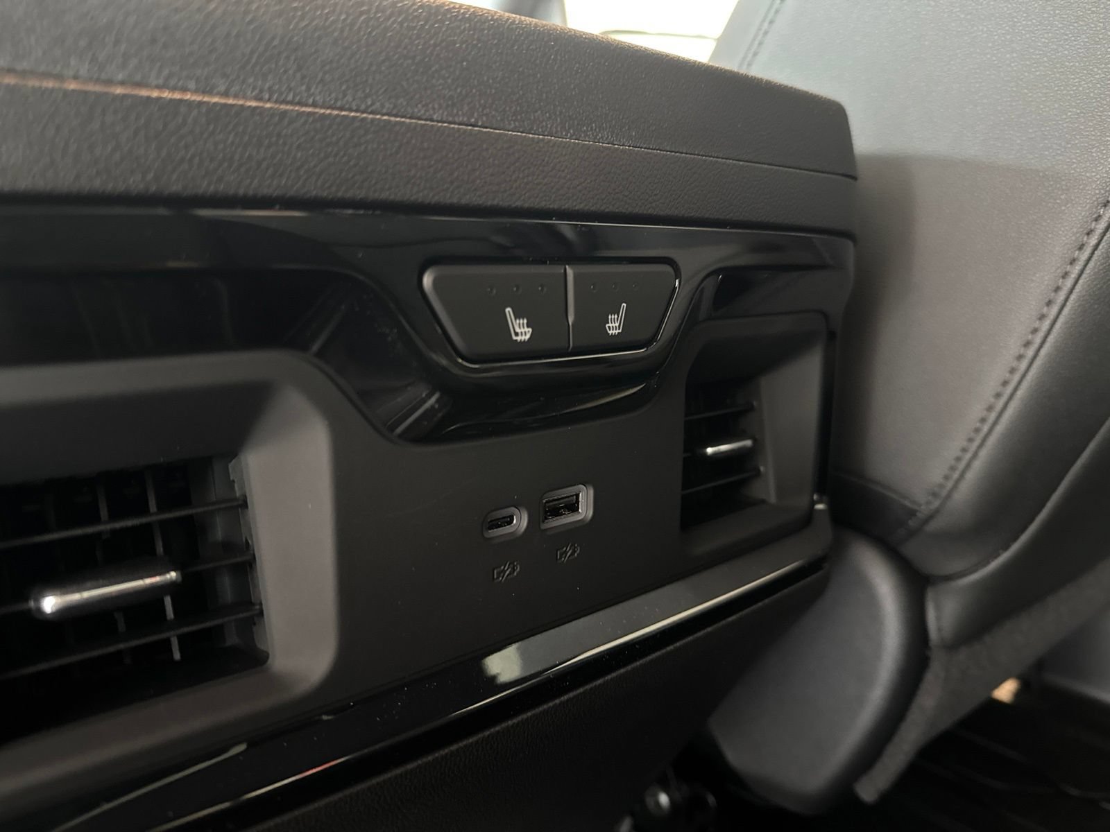 New 2026 Chevrolet Silverado 1500 ZR2 w/ LPO, Dark Essentials Package AWD/4WD image 14