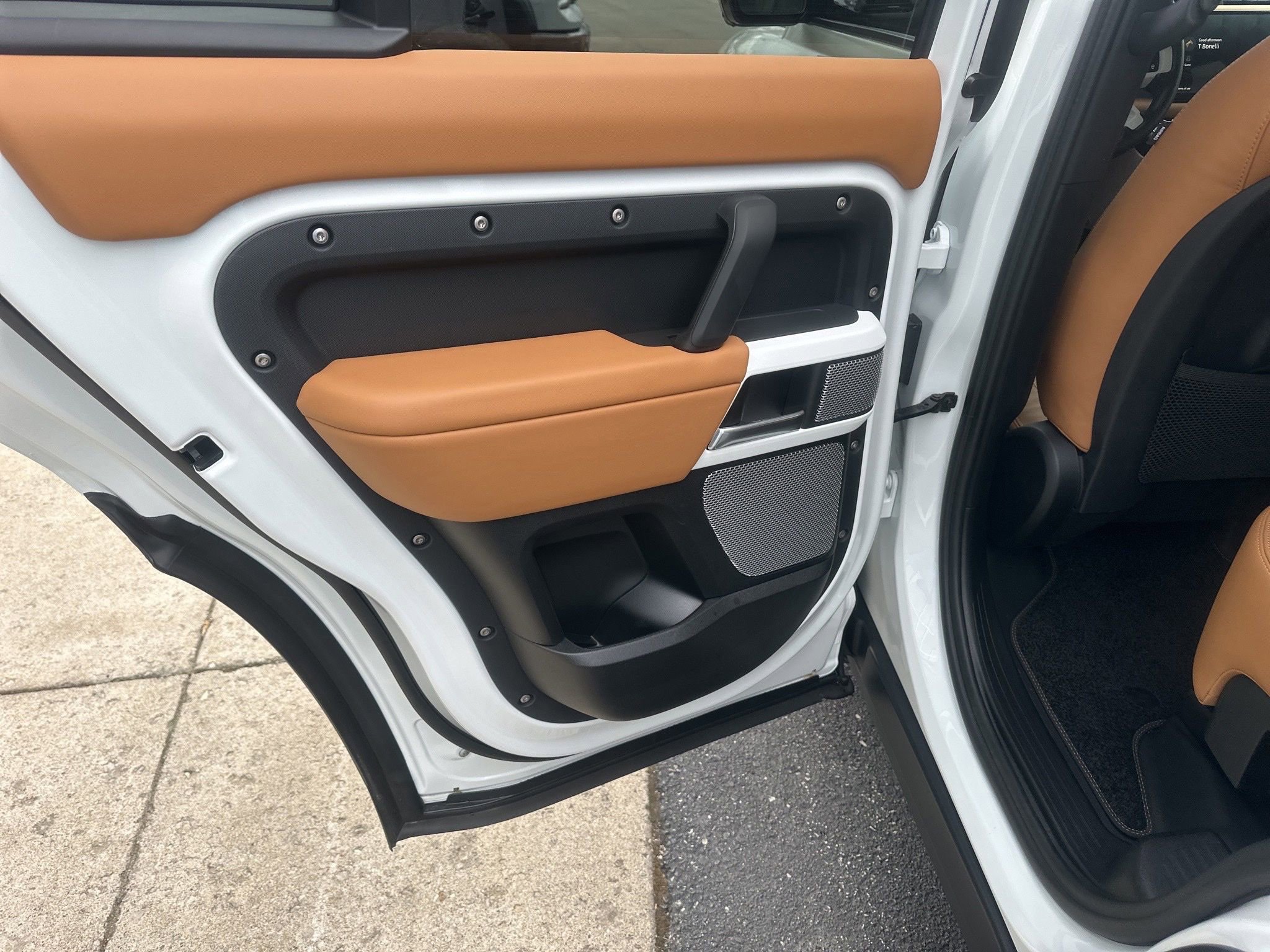 Used 2024 Land Rover Defender 130 S image 8