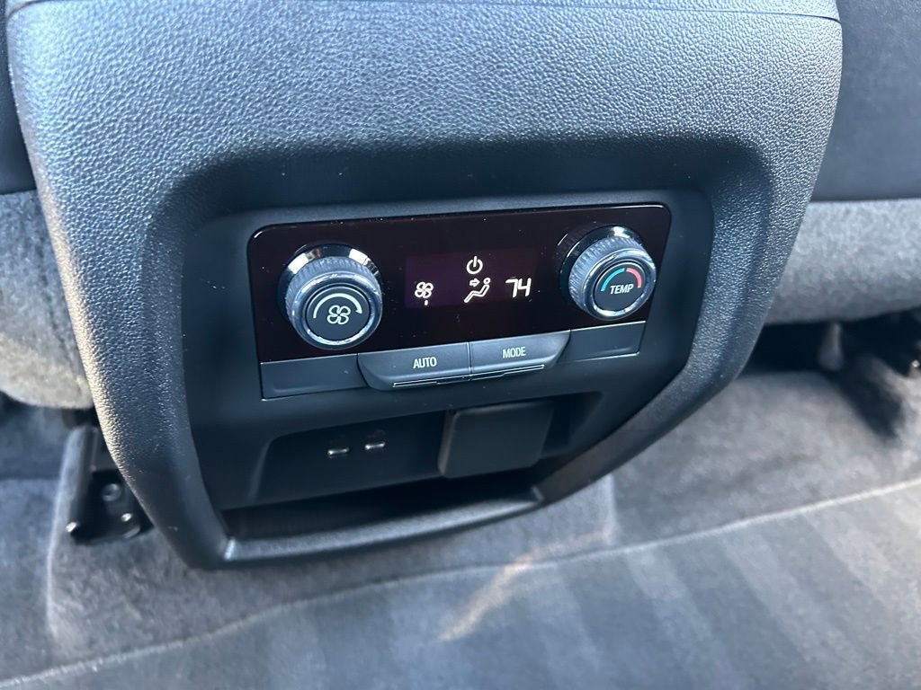 Used 2024 Chevrolet Traverse Z71 w/ Enhanced Driving Package image 42