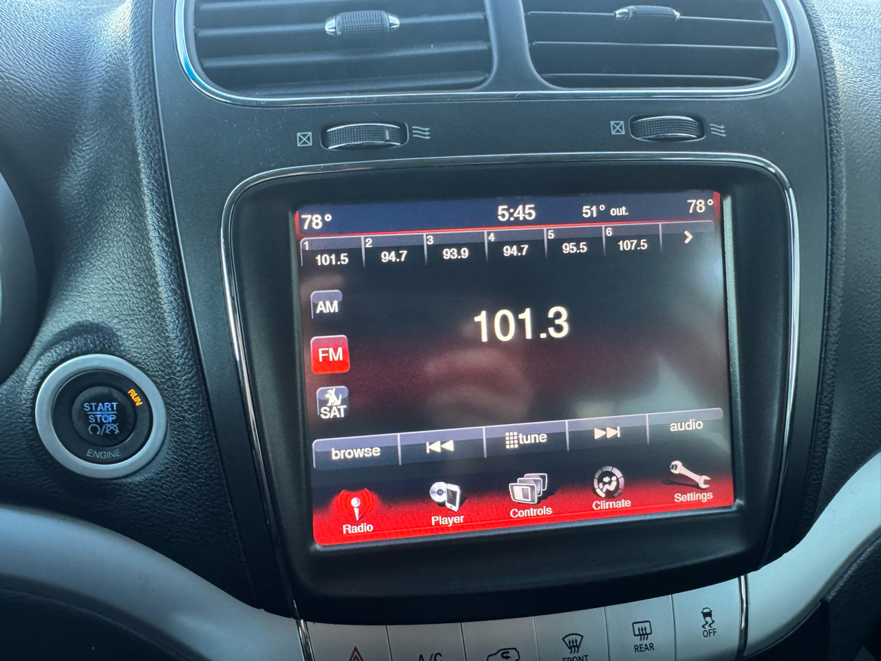 Used 2013 Dodge Journey SXT image 21