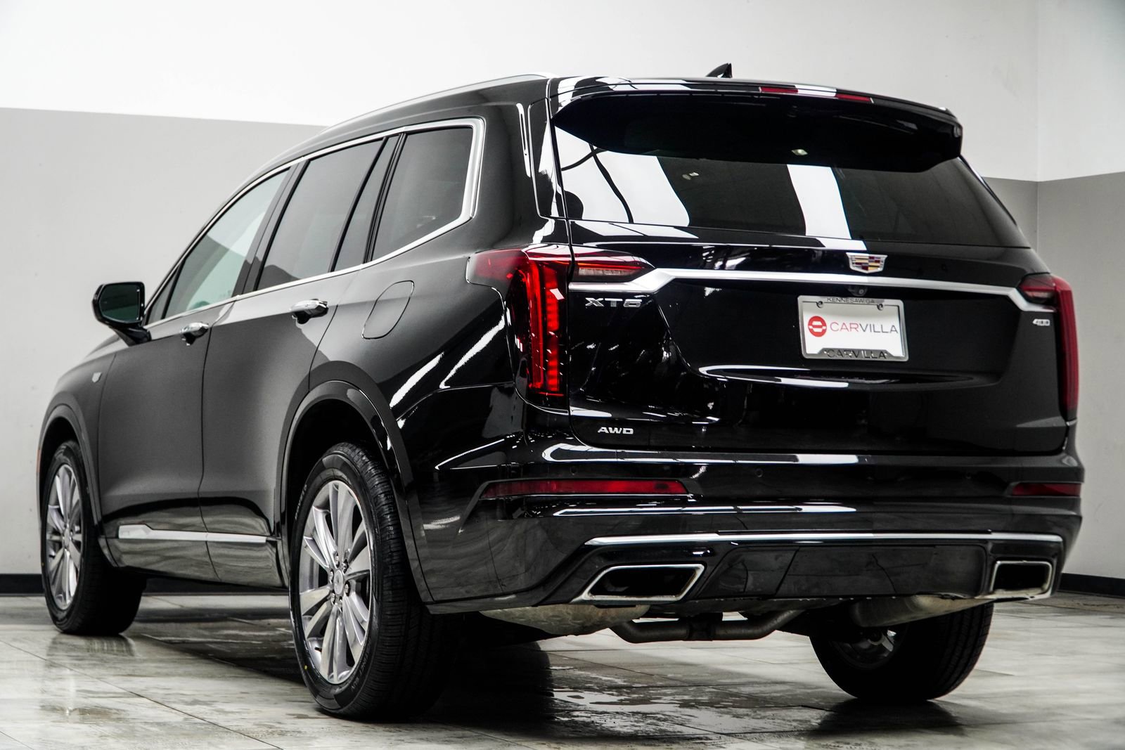 Used 2024 Cadillac XT6 Premium Luxury w/ LPO, Floor Liner Package AWD/4WD image 10