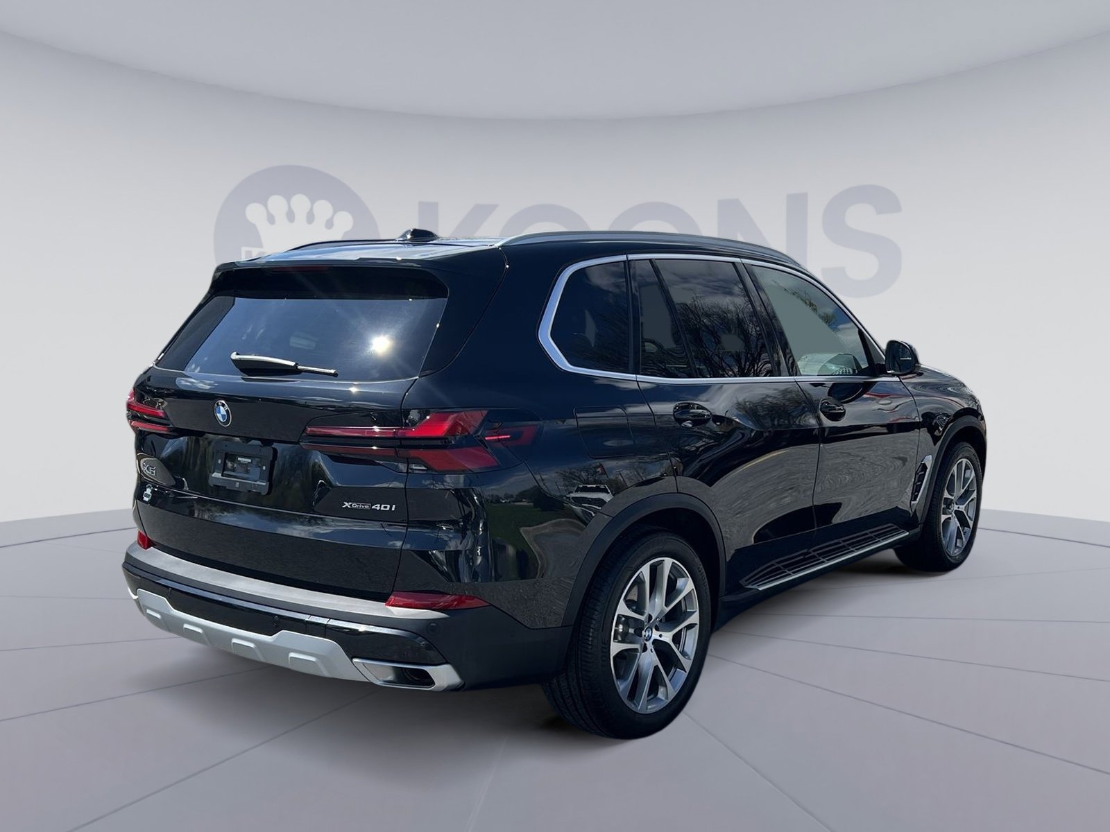 Used 2024 BMW X5 xDrive40i w/ Executive Package image 7