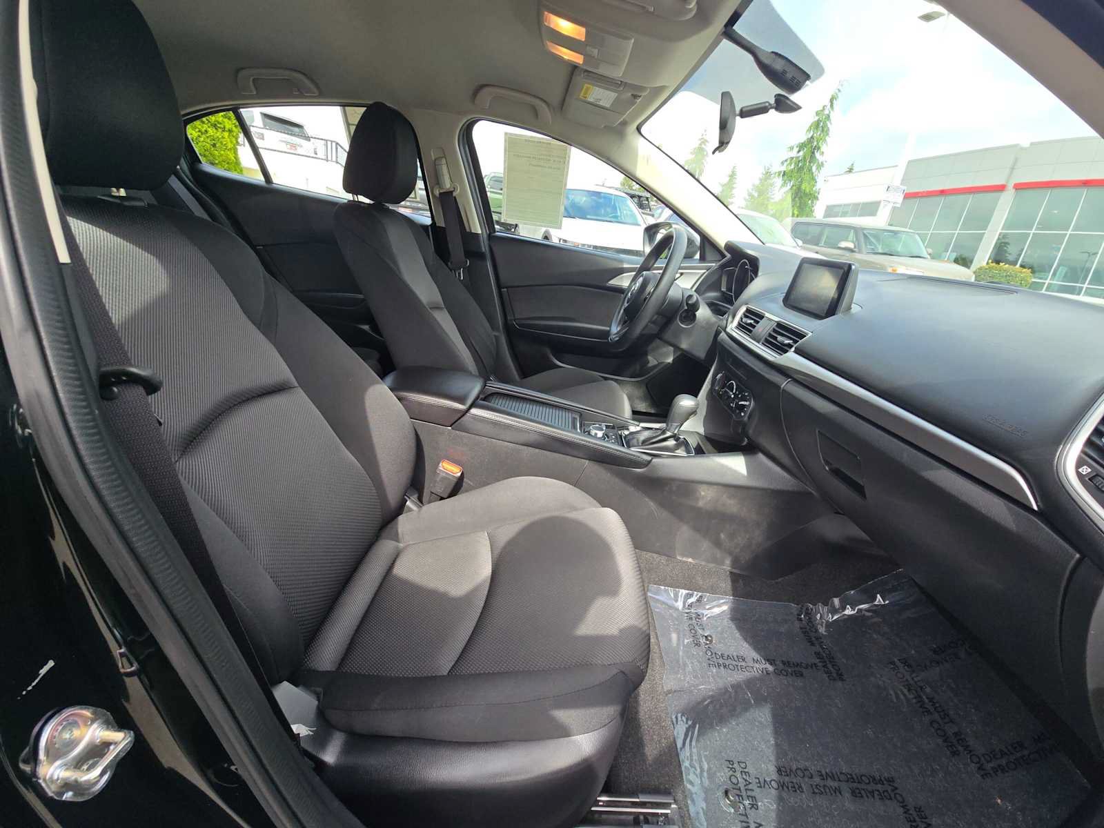 Used 2017 MAZDA MAZDA3 Sport FWD image 11