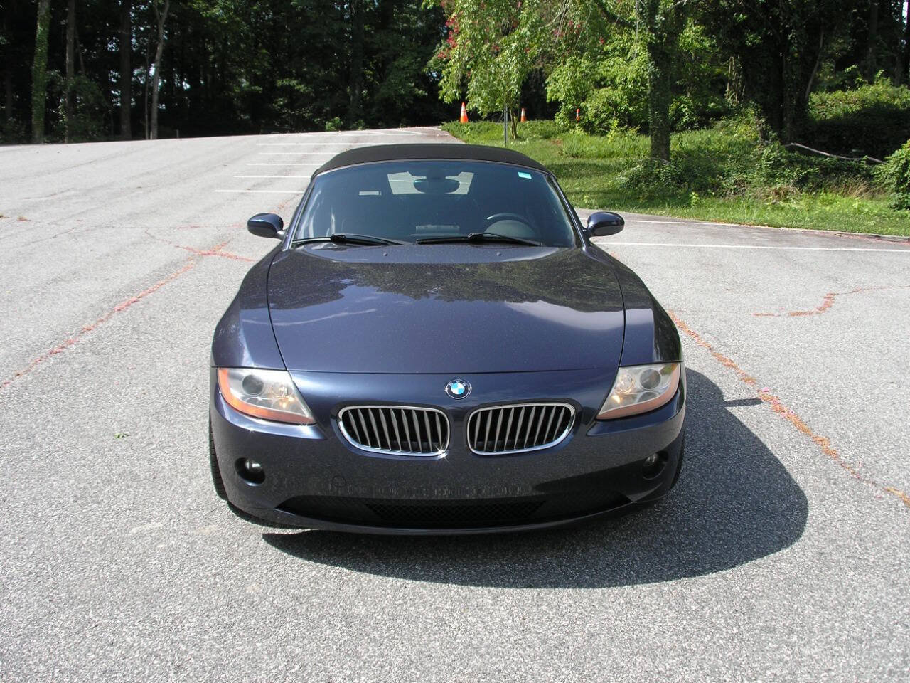 Used 2004 BMW Z4 3.0i RWD image 2