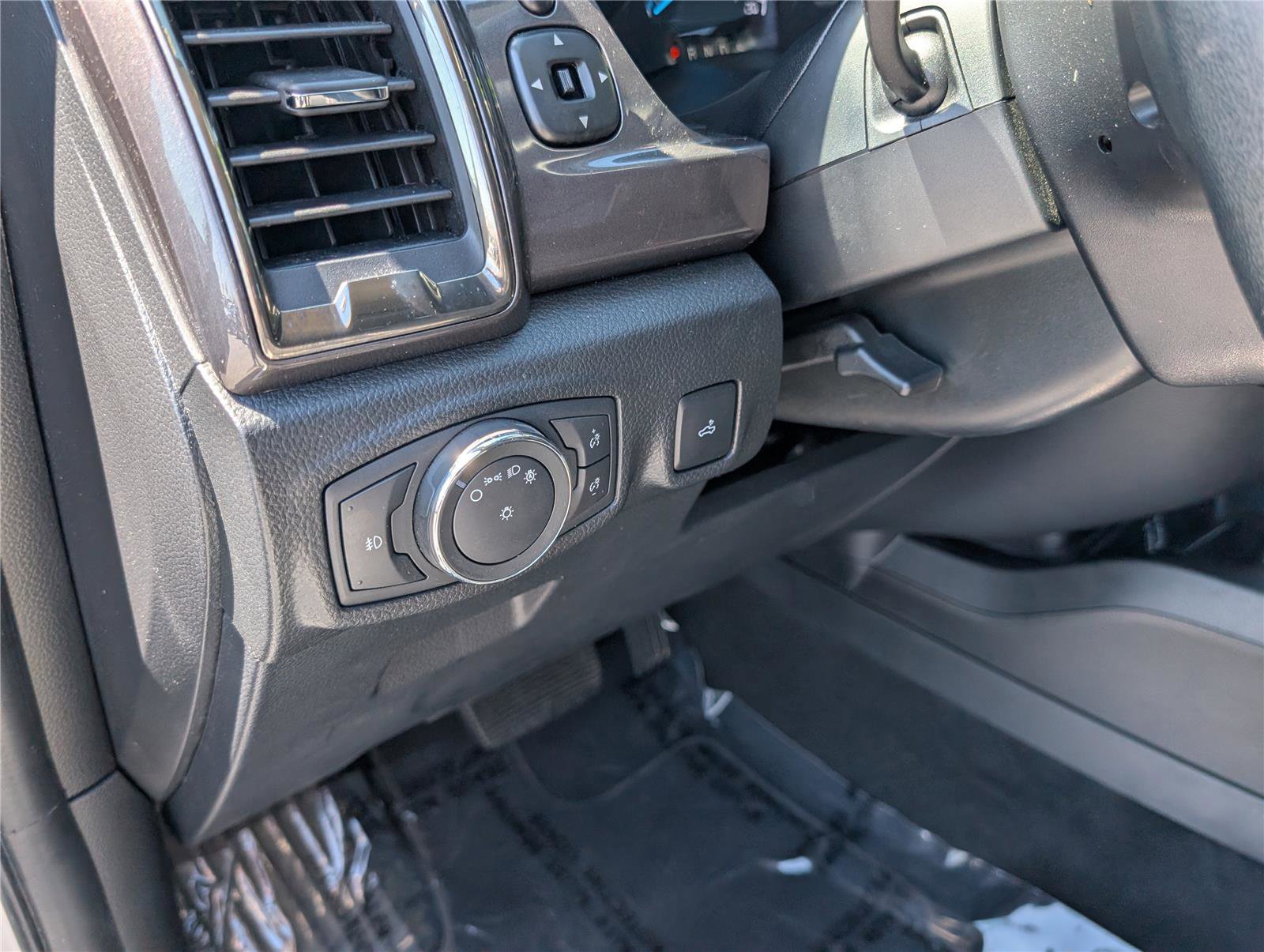 Used 2019 Ford Ranger Lariat w/ Equipment Group 501A Mid image 21