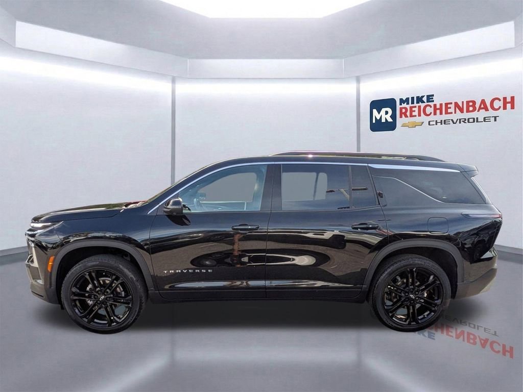 Used 2025 Chevrolet Traverse LT w/ Driver Confidence Package FWD image 7