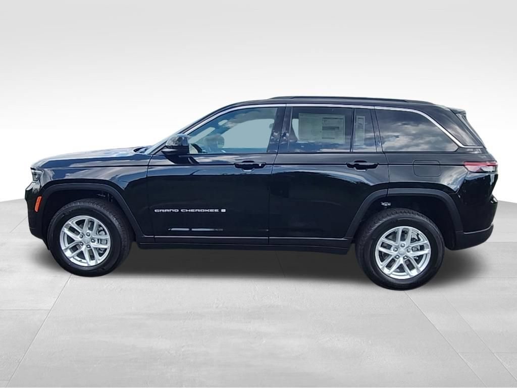 New 2026 Jeep Grand Cherokee Laredo X RWD image 19