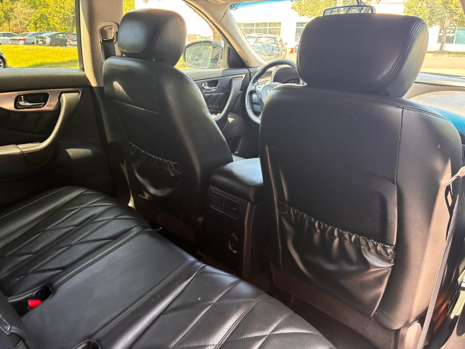 Used 2011 INFINITI FX35 AWD w/ Premium Pkg image 35