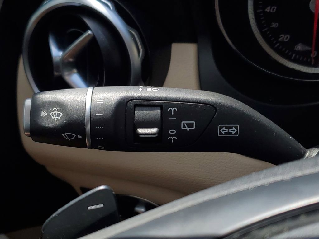 Used 2019 Mercedes-Benz GLA 250 image 28