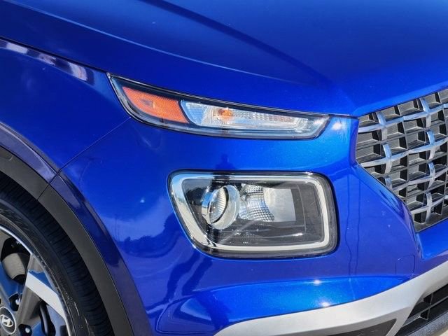 Used 2025 Hyundai Venue SEL image 9