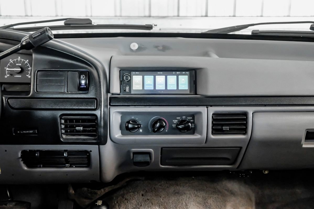 Used 1996 Ford Bronco XLT AWD/4WD image 22