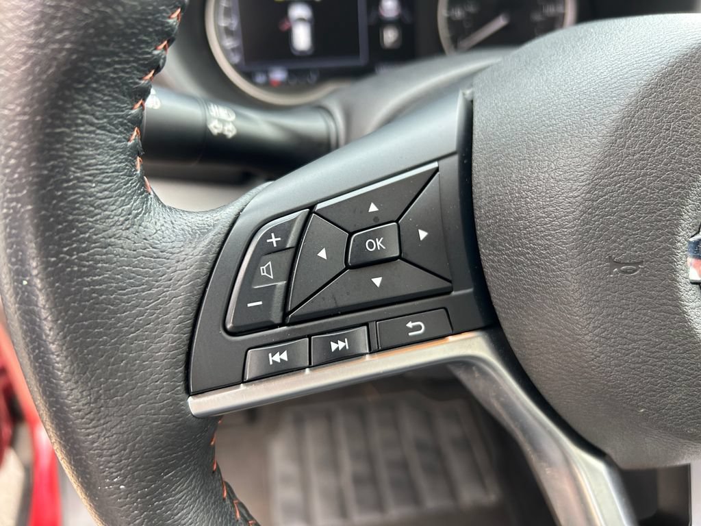 Used 2019 Nissan Kicks SR w/ SR Premium Package FWD image 17
