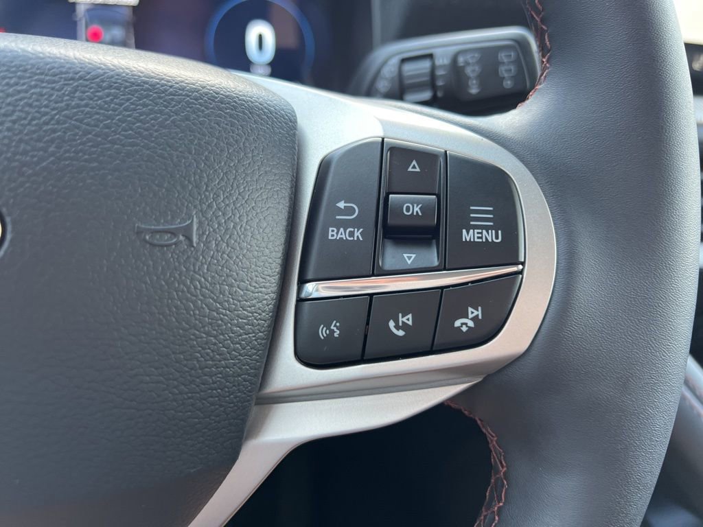 New 2026 Ford Explorer Active w/ Active Comfort Package image 19