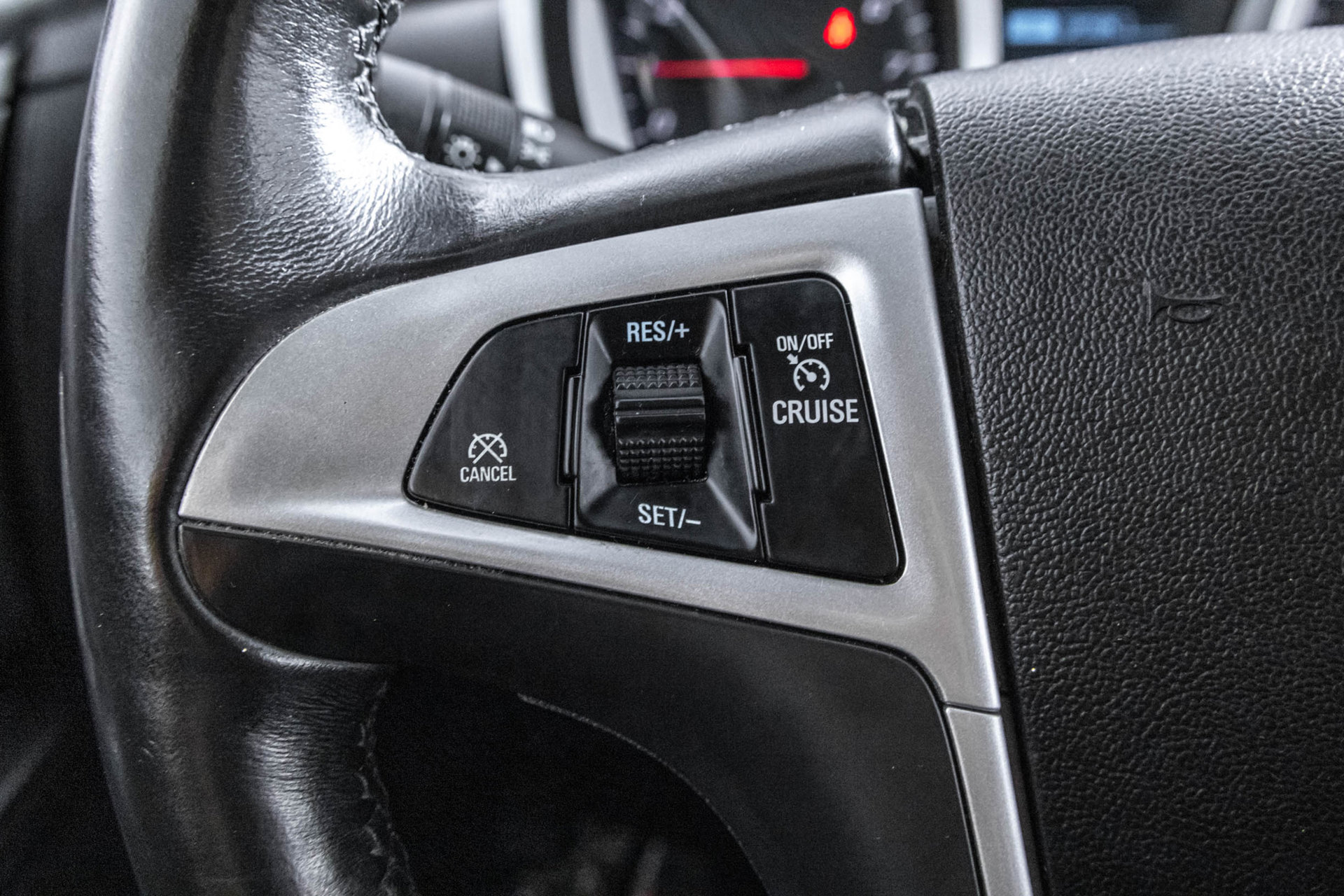 Used 2013 Chevrolet Equinox LT w/ Driver Convenience Package FWD image 25