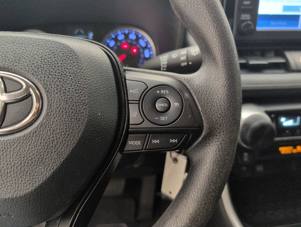 Used 2019 Toyota RAV4 LE AWD/4WD image 35
