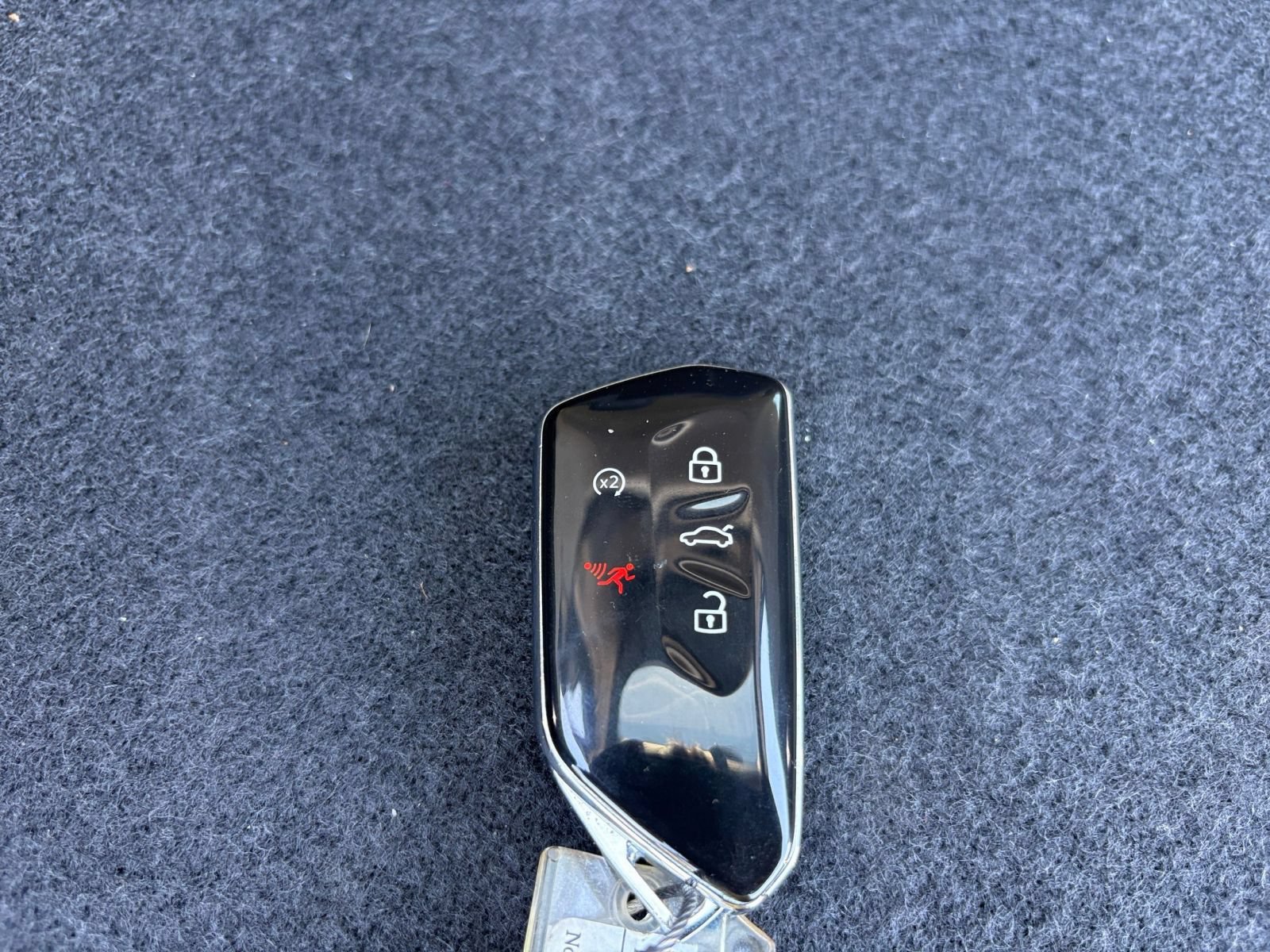 Used 2026 Volkswagen Tiguan SE FWD image 28