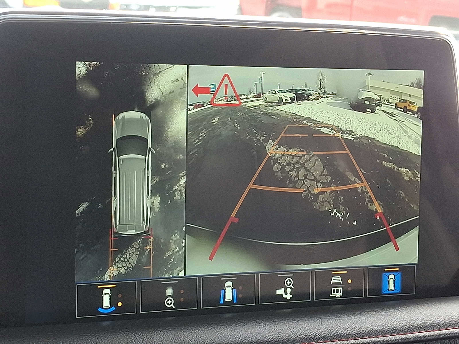 Used 2022 Chevrolet Suburban RST w/ Luxury Package image 21