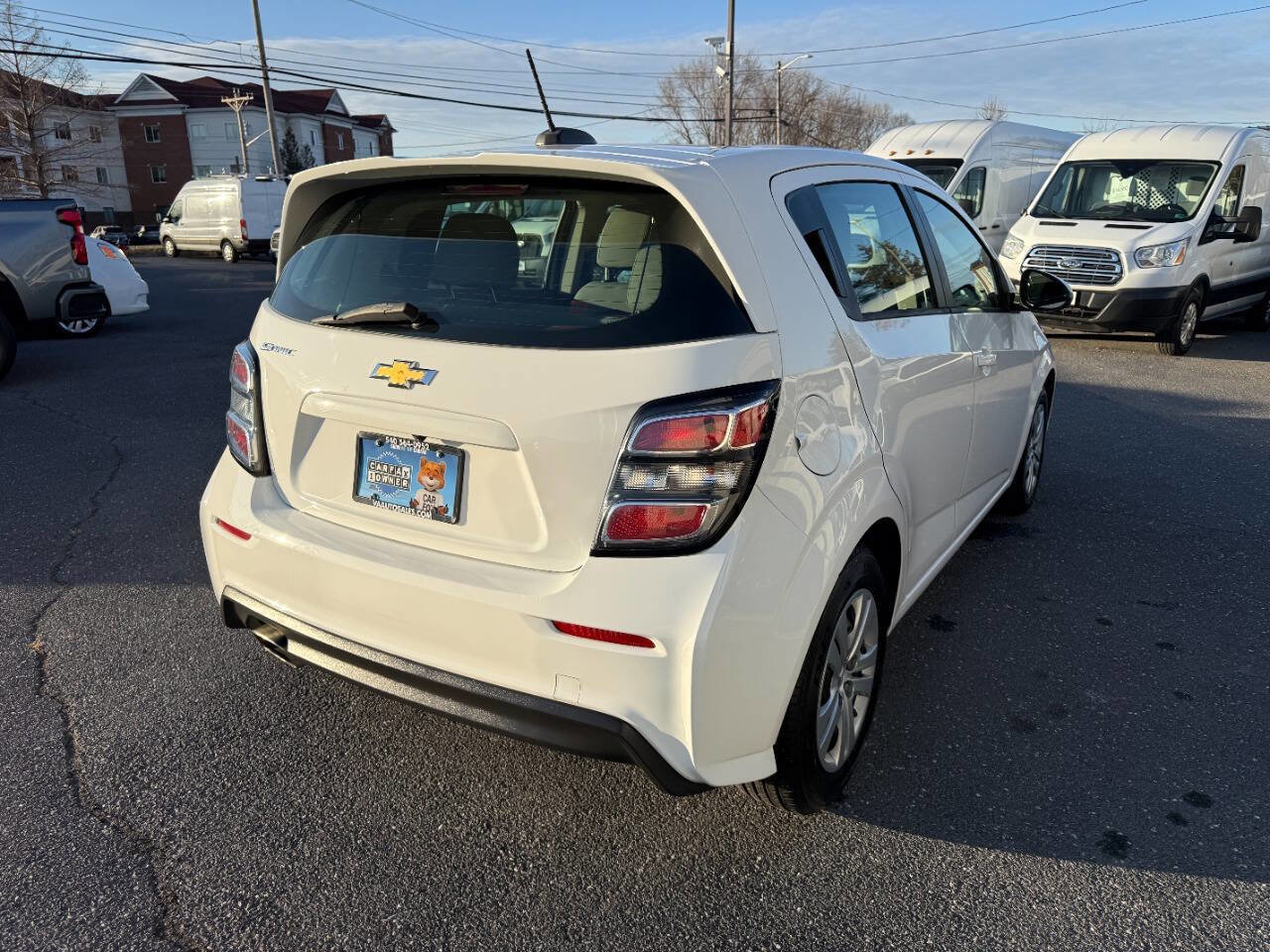 Used 2018 Chevrolet Sonic LT image 3