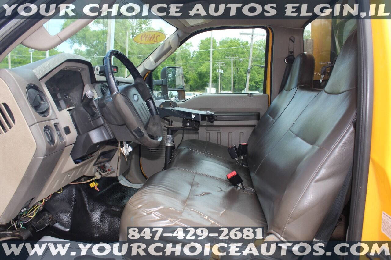 Used 2009 Ford F550 2WD Regular Cab Super Duty image 26