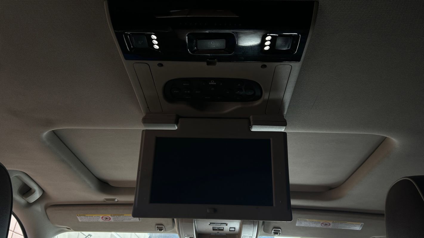 Used 2015 Chevrolet Silverado 2500 High Country w/ Duramax Plus Package image 33