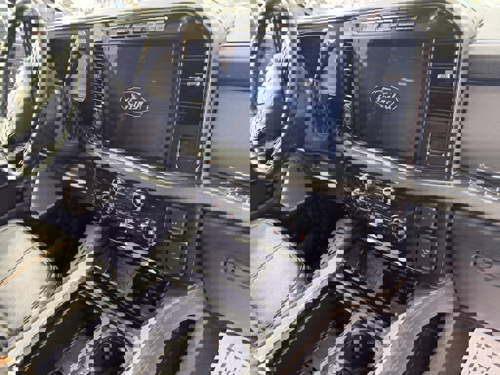 Used 2024 Ford F350 Platinum image 16