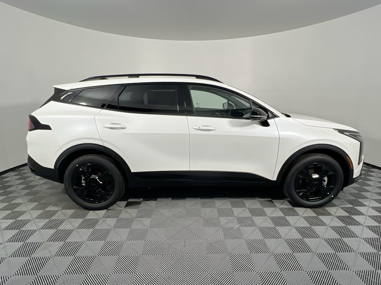 New 2026 Kia Sportage X-Line image 2