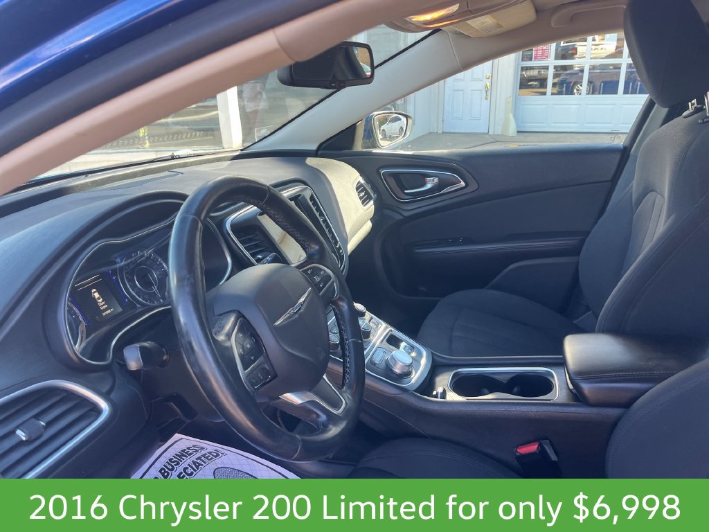 Used 2016 Chrysler 200 Limited w/ Convenience Group FWD image 19