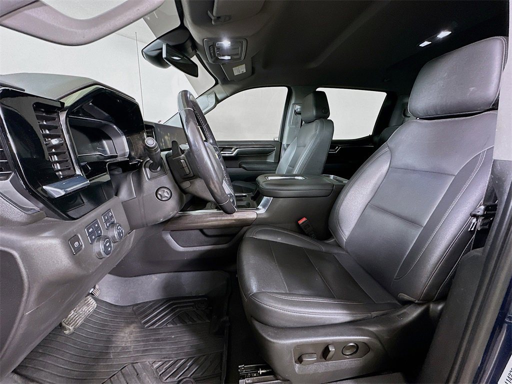 Used 2022 Chevrolet Silverado 1500 LTZ image 12