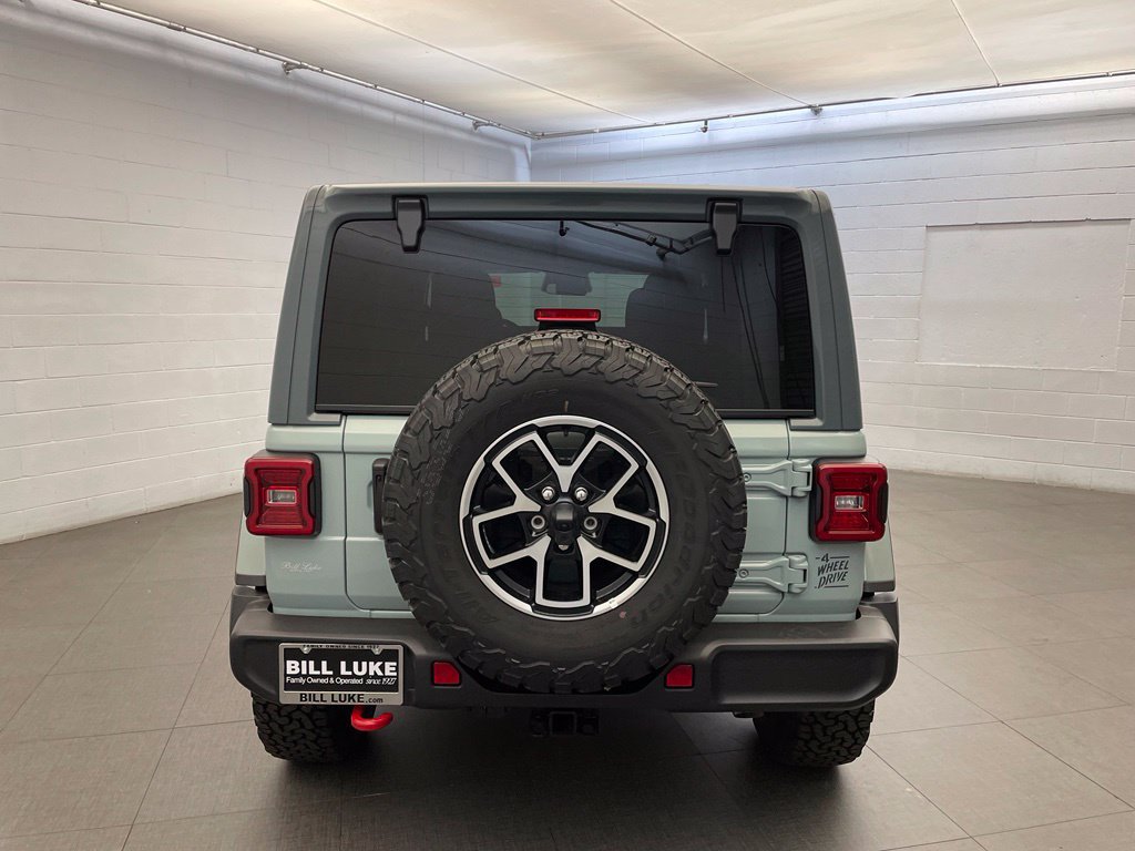 New 2026 Jeep Wrangler Unlimited Rubicon w/ Rockslide Package AWD/4WD image 4